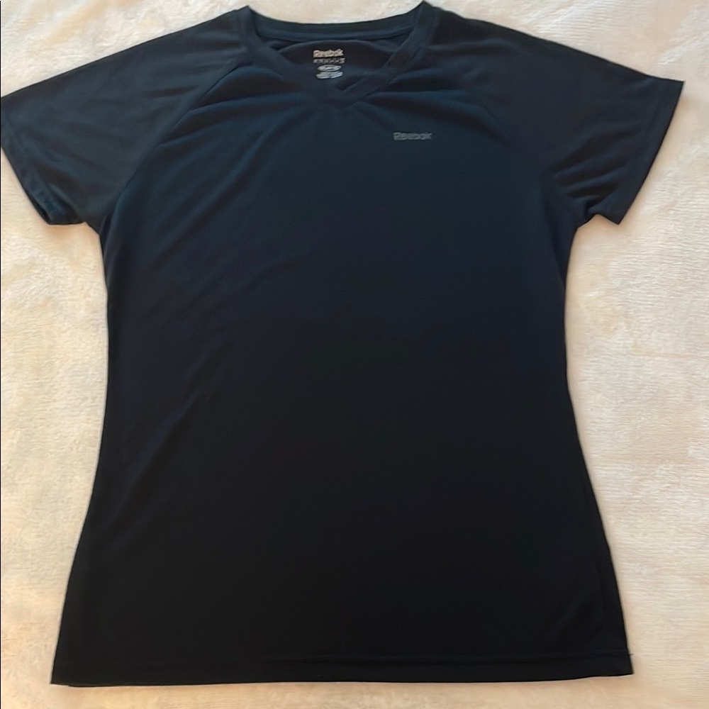 3 for $25! Reebok Women's‎ Black Performance Top, size small
